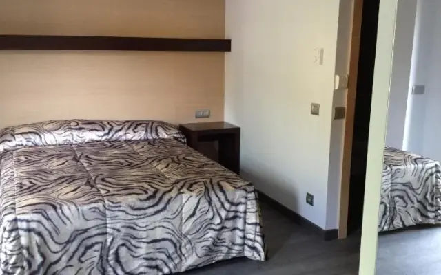 Hotel 9 Sant Antoni