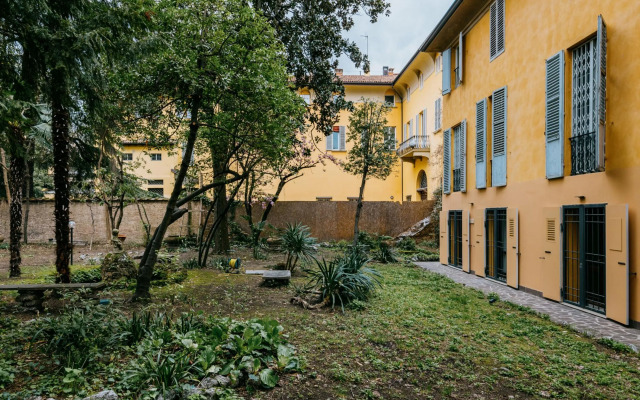 Afrodite Apartment With Jacuzzi by Wonderful Italy