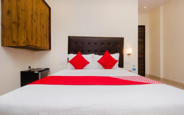 OYO 8373 Rigga Inn