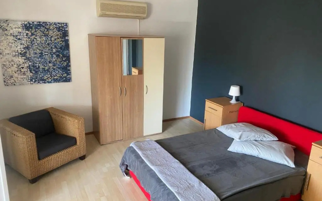 Dub center apartment II