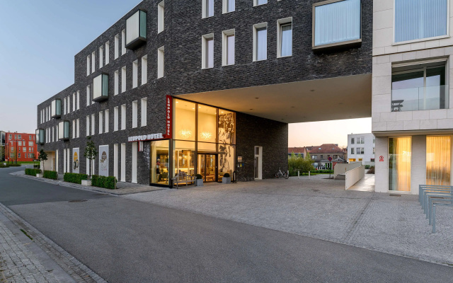 hotelImage