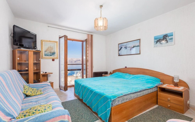 Awesome Home in Jablanac With Wifi and 2 Bedrooms