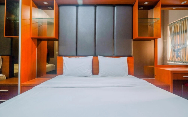 Modern 2BR Apartment for 4 Pax at Springlake Summarecon
