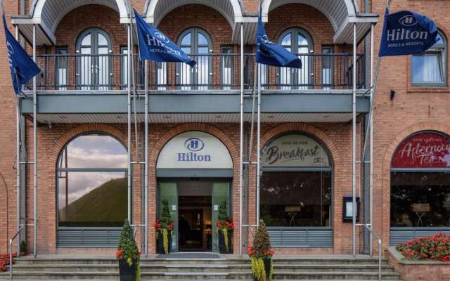 Отель Hilton York Йорк вид на фасад