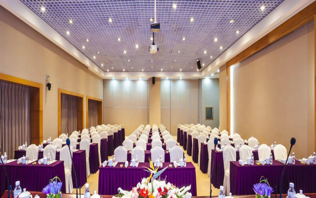 Huachen Impression Hotel