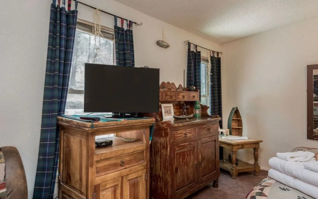 Cedar Creek Retreat