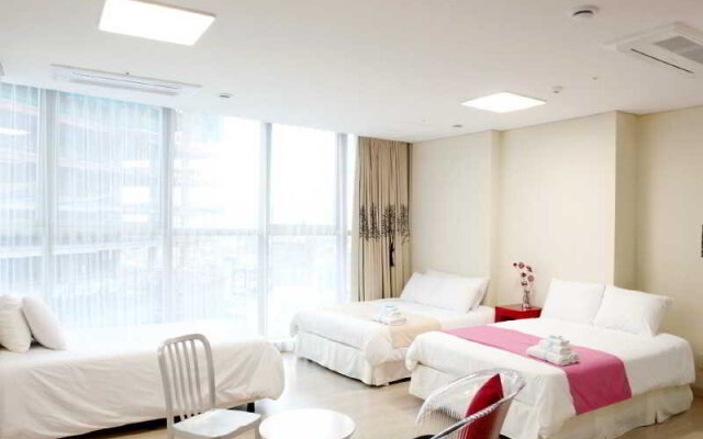 Отель The River Serviced Residence Seoul Южная Корея, Сеул - отзывы, цены и фото номеров - забронировать отель The River Serviced Residence Seoul онлайн комната для гостей