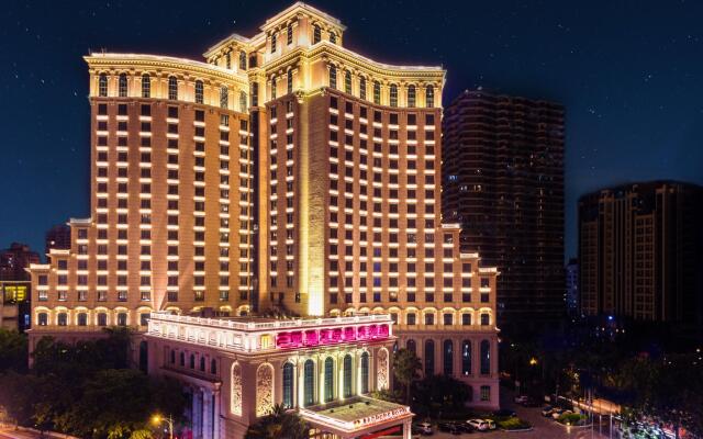 Sanya Baohong Hotel вид на фасад
