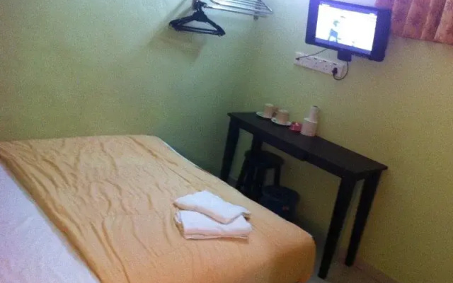 Fully House Hotel