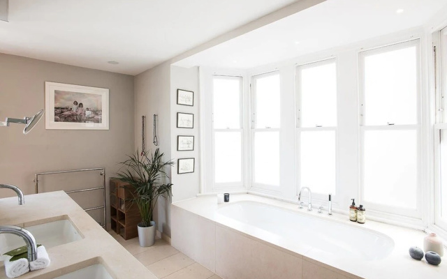 5* Luxury Huge Family 4BR by Hyde Park