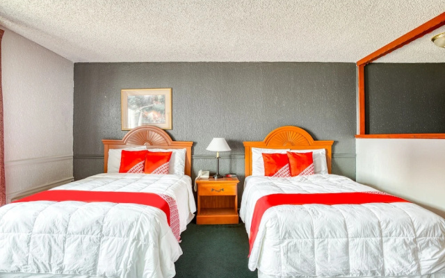OYO Townhouse Tulsa Woodland Hills