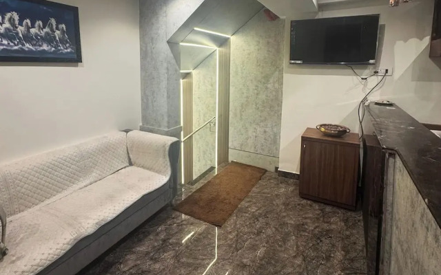 Hotel Sahara Residency