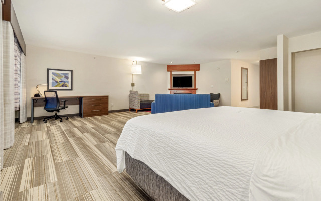 Holiday Inn Express & Suites Medicine Hat Transcanada Hwy 1 by IHG