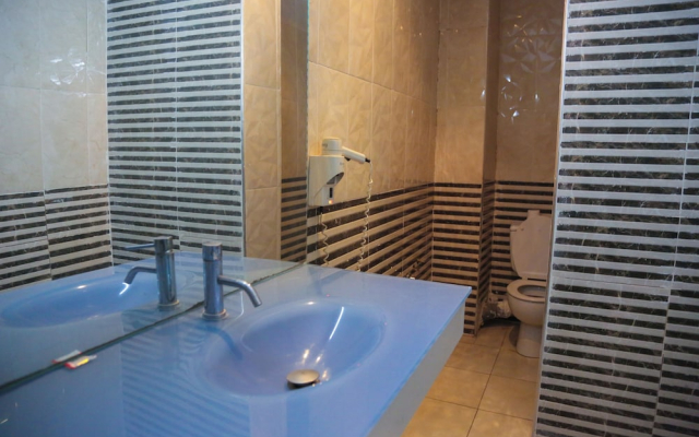 Hotel Tazi-Traditional Riad