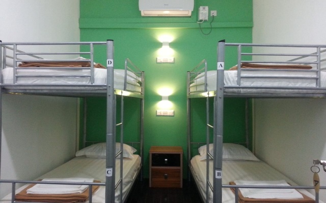 Three Seasons Hotel