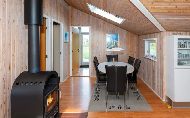 6 Person Holiday Home in Hjorring