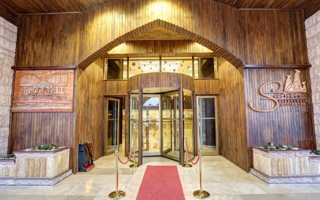 Suhan Stone Hotel Аванос вид на фасад