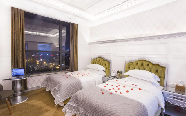 Sun Tour Hotel