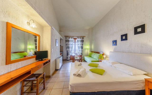 Grekis Hotel and Apartments