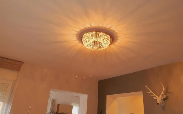 Adel Apartman