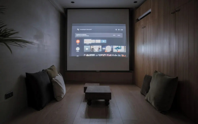 J Youai House