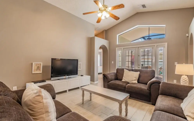 Santee Villa
