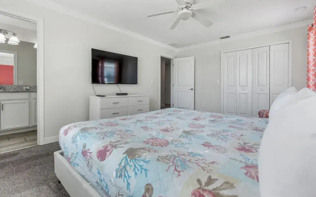 Kissimmee Retreat  6BR House Sleeps 14