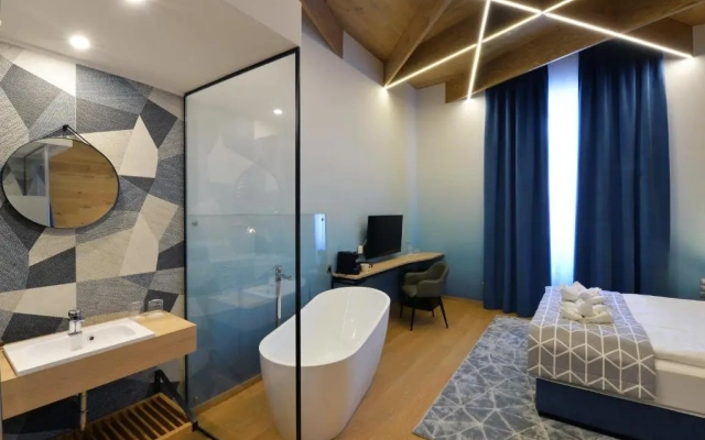1552 Boutique Hotel