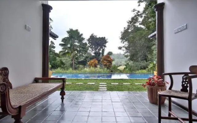Lazy Lizard Villa