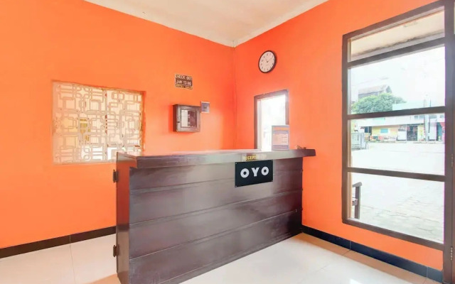OYO 94761 Hotel Indah