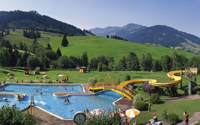 Cosy Apartment in Maria Alm near Ski Lift