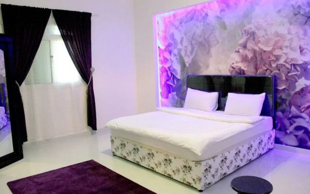 Crystal Blue Hotel