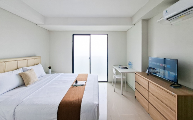Functional And Strategic Studio At Apartment Daan Mogot City
