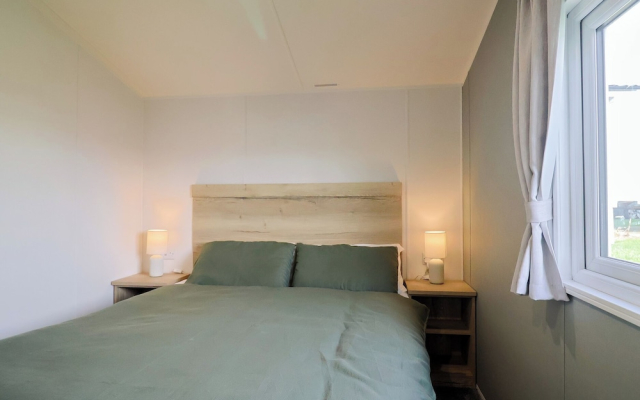 39 Greenlands, Littlesea Holiday Park