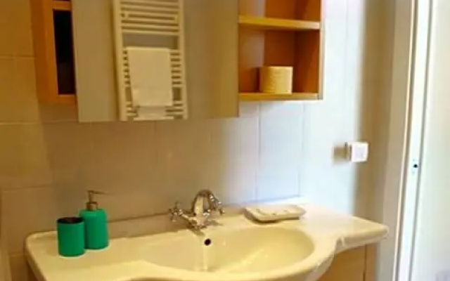 Flora Rooms