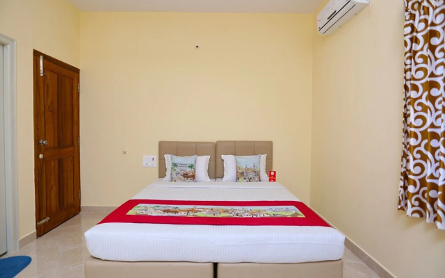 OYO 9414 Golden Nest