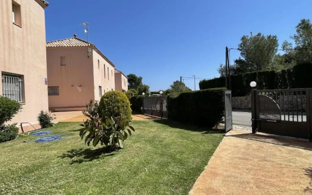 Ava Senia 4-1