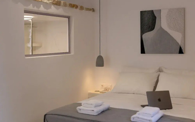 Naxos Boutique Suites