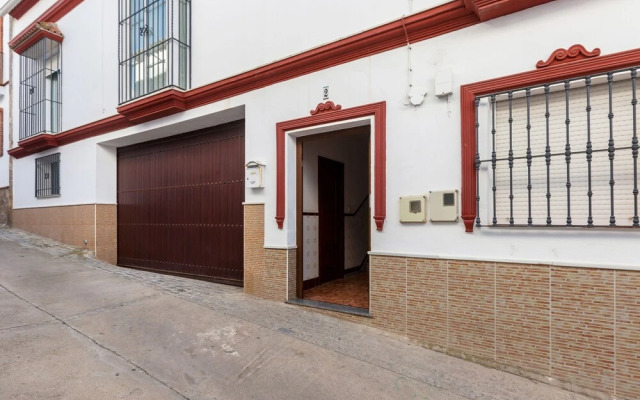 Elegant Holiday Home in Olvera With Terrace