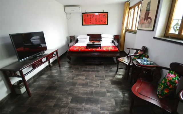 Longyuan Inn