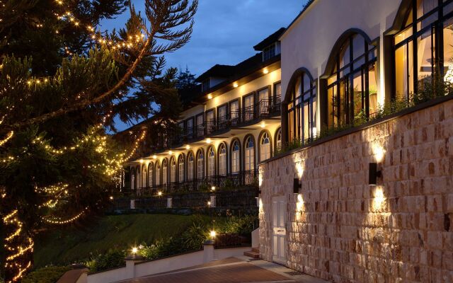 Отель Cameron Highlands Resort вид на фасад