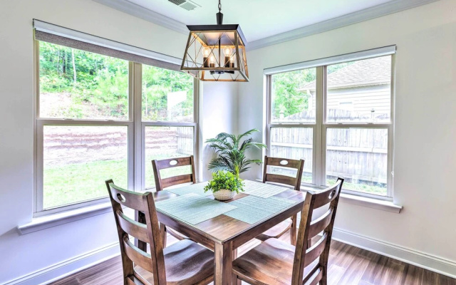 Family-friendly Calera Getaway w/ Game Room!