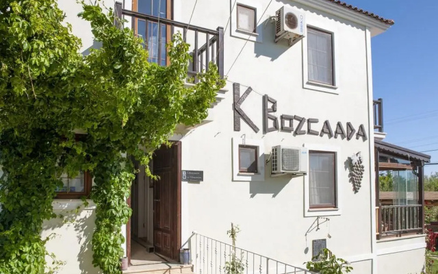 K Bozcaada Paralia