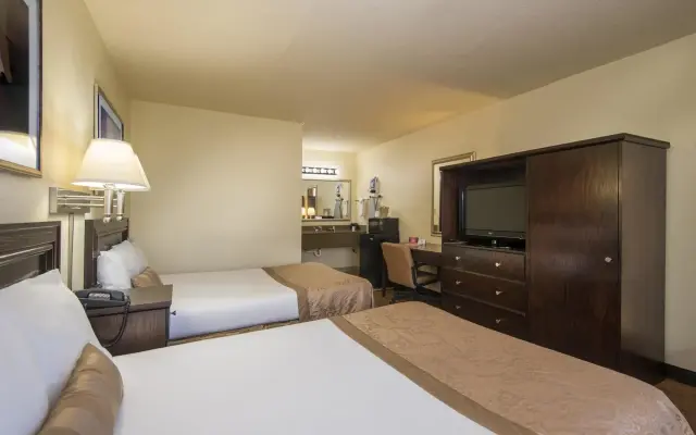 Markham House Suites