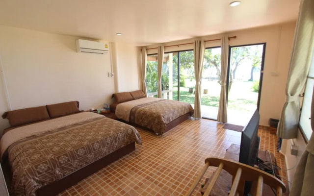 T.K. Beach Resort Koh Mak