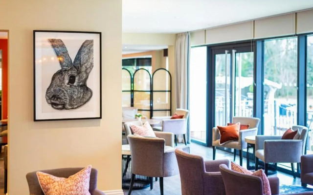 Hogarths Hotel