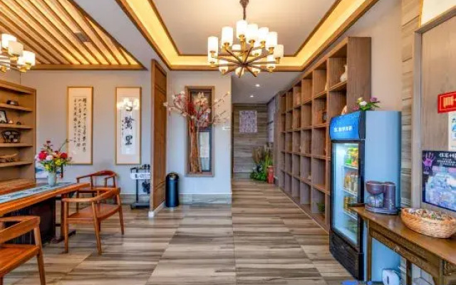 Egret Art Hotel