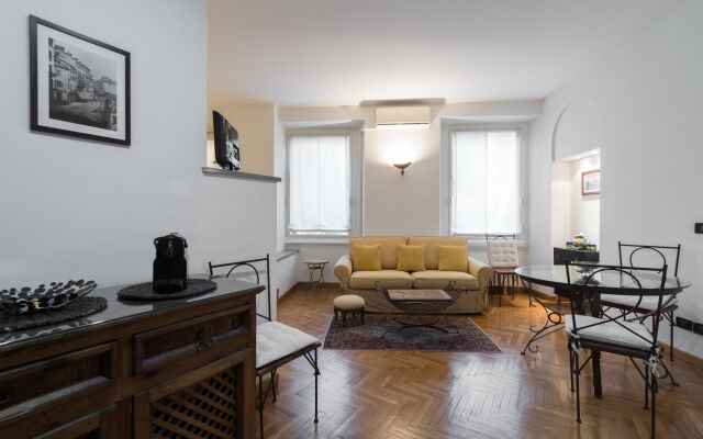 Отель At Home Heart of Milan - Duomo Apartment Италия, Милан - отзывы, цены и фото номеров - забронировать отель At Home Heart of Milan - Duomo Apartment онлайн комната для гостей