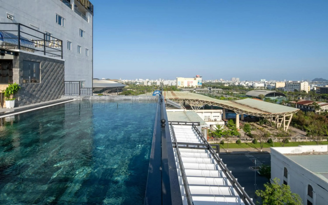 Tan Phuong Nam Hotel & Apartment