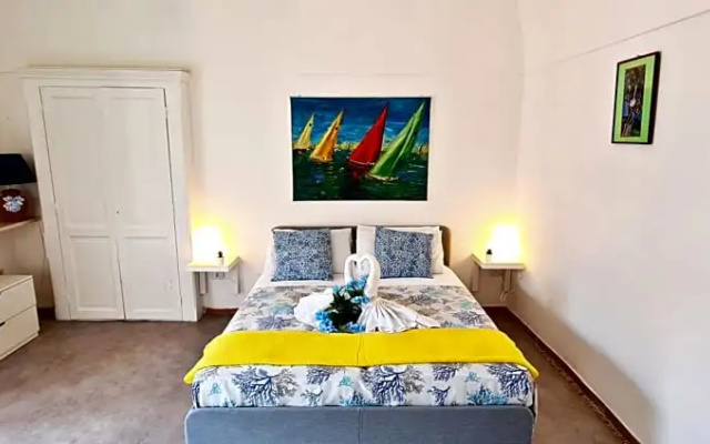 Luna Caprese Room